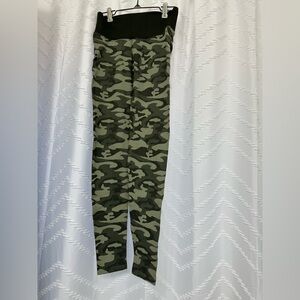 VS PINK seamless camo legging